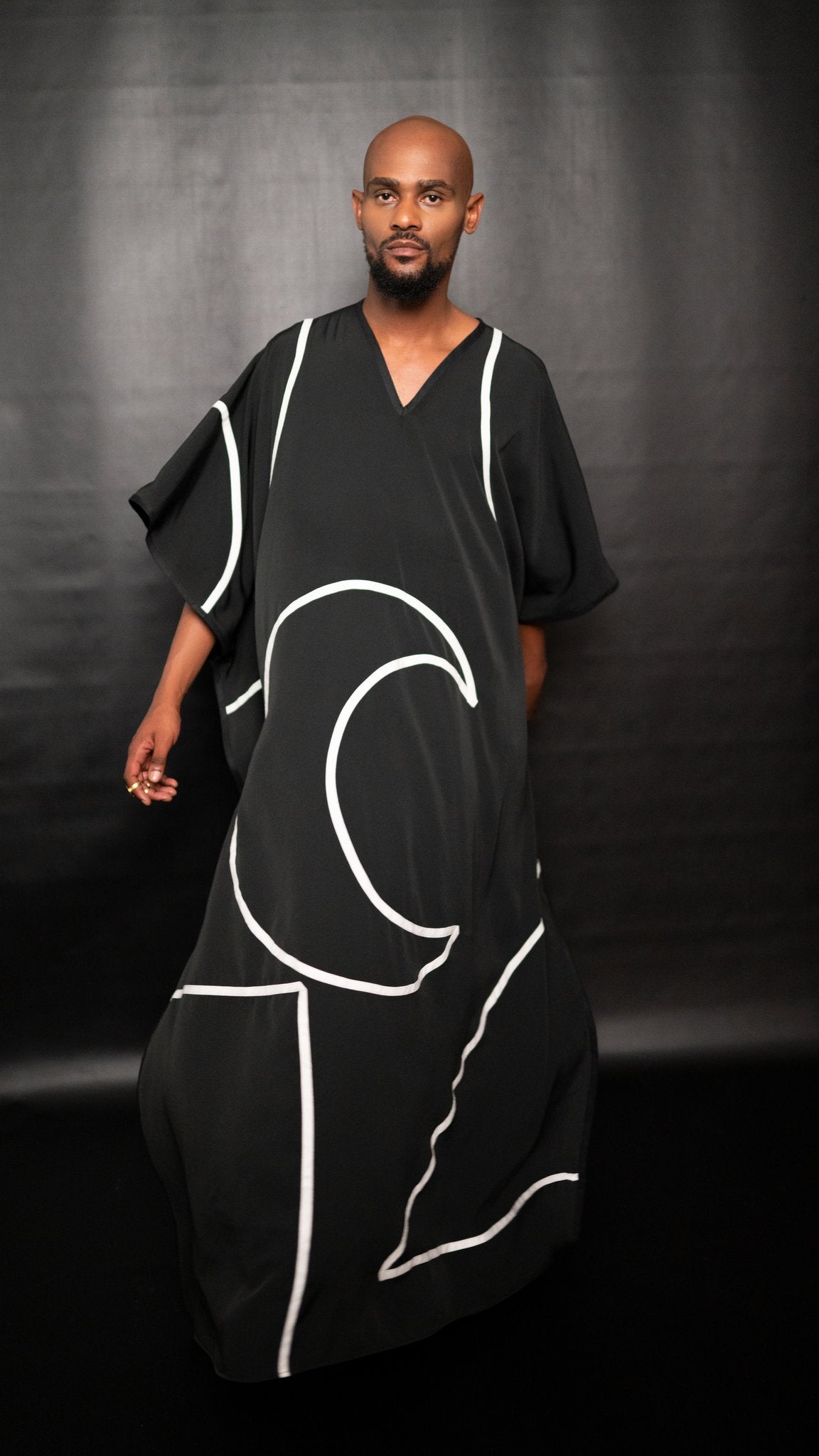 JP Abstract Embroidery Kaftan